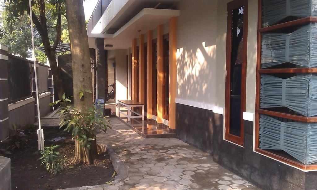 Rumah Sarwestri Hotel Bandung Kültér fotó